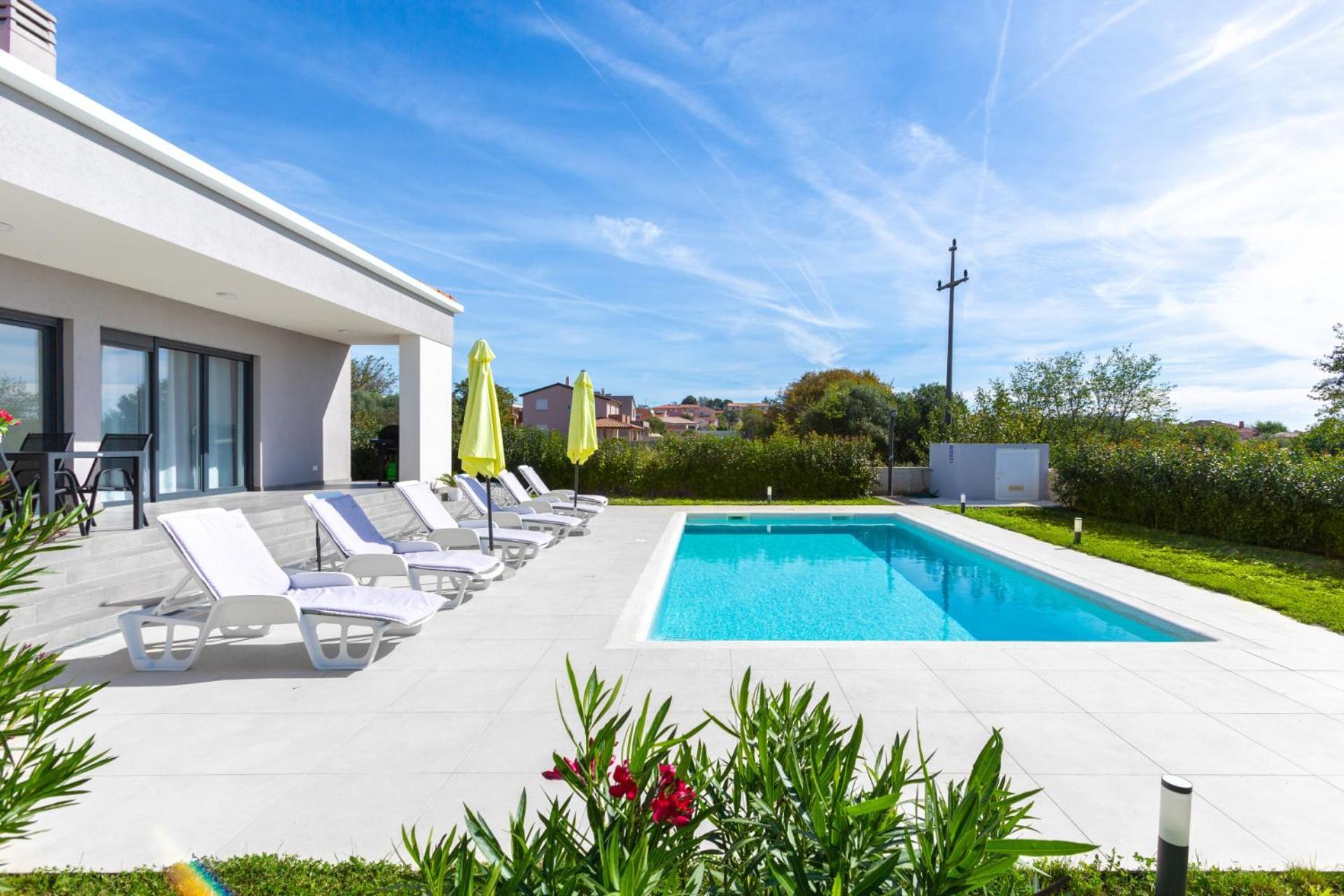 Vila Aria - Family Friendly In For 6 People With Private Swimming Pool *
