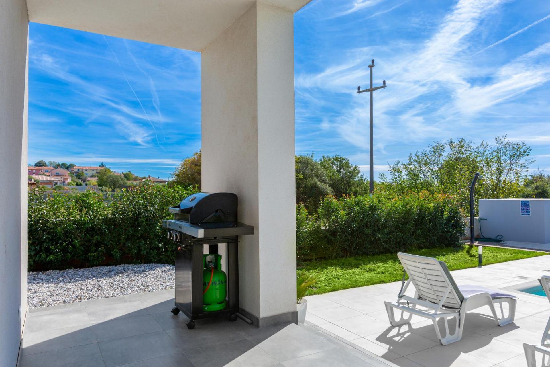 Aria - Family Friendly In For 6 People With Private Swimming Pool